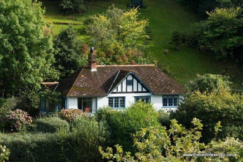 Halsecombe Cottage a british holiday cottage for 4 in , 