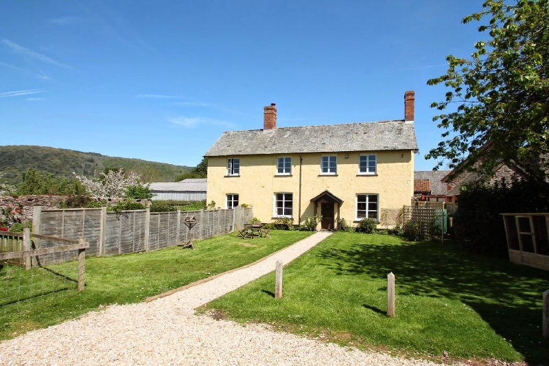 Farm Cottage a british holiday cottage for 6 in , 