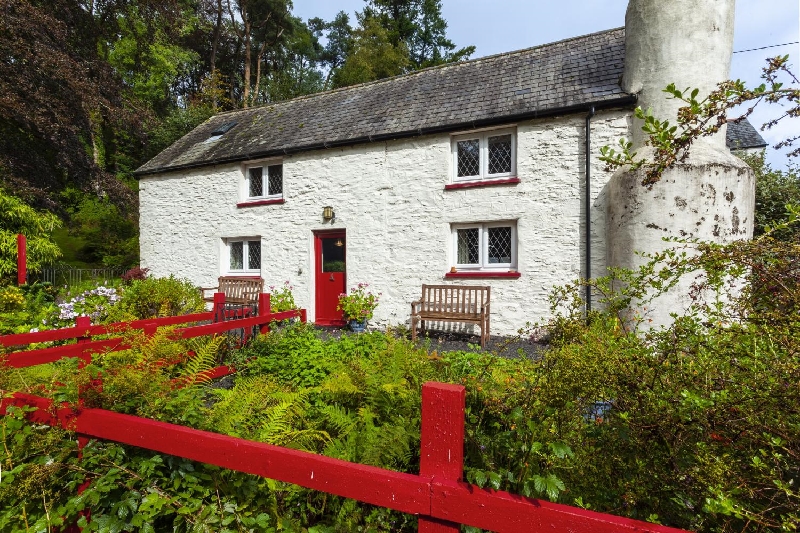 Click here for more about Cascade Cottage