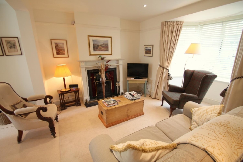 No 4 Lowerbourne a british holiday cottage for 4 in , 