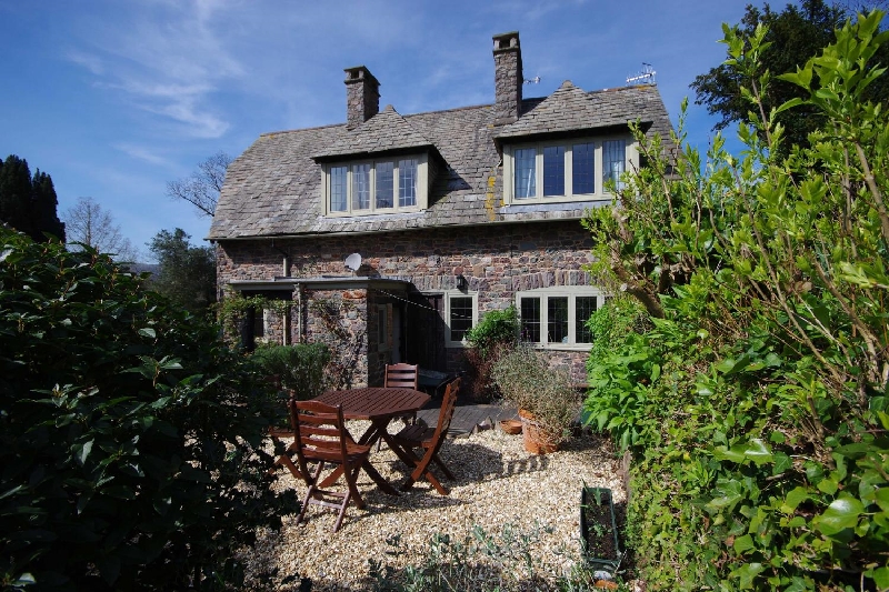 Gate Cottage a british holiday cottage for 6 in , 