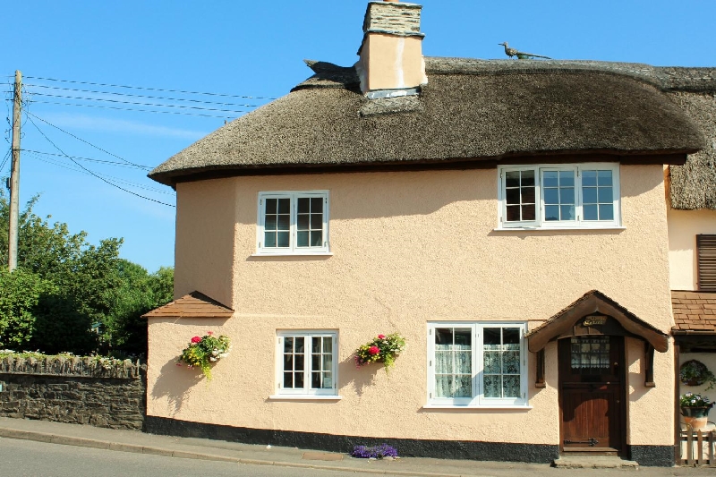 Crown Cottage a british holiday cottage for 4 in , 