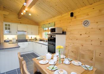 Photo 2 of Oaklands Country Lodges