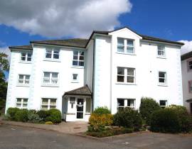 Click here for more about 2 Greta Grove House
