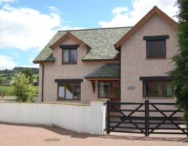 Click here for more about Primrose Cottage