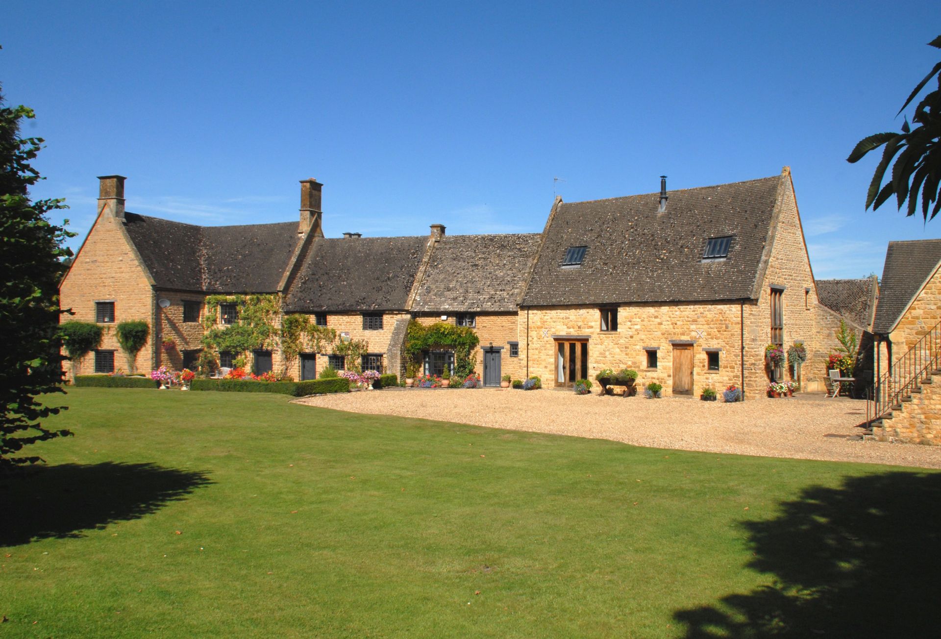Stourton Manor a british holiday cottage for 10 in , 