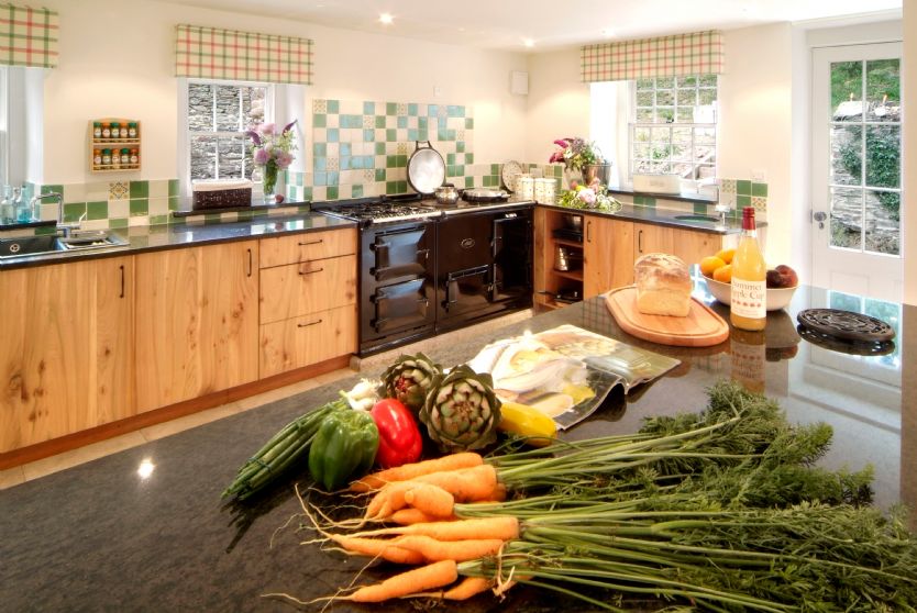 Trencreek Farmhouse a british holiday cottage for 10 in , 