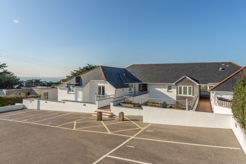 4 Pentire Rocks a british holiday cottage for 6 in , 