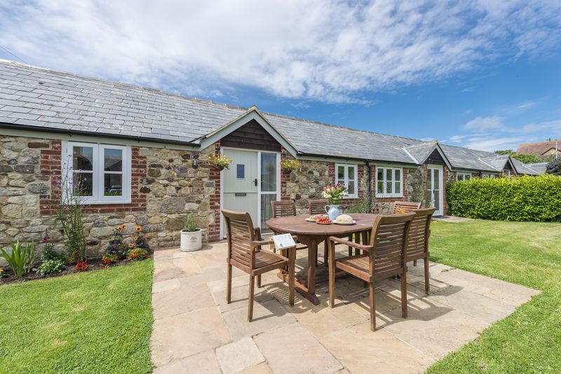 Chestnut Cottage a british holiday cottage for 6 in , 