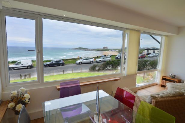 Foreshore at Fistral a british holiday cottage for 4 in , 