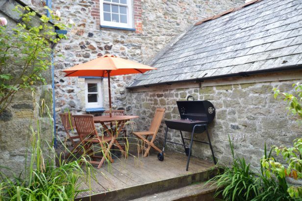 Waterwitch a british holiday cottage for 8 in , 
