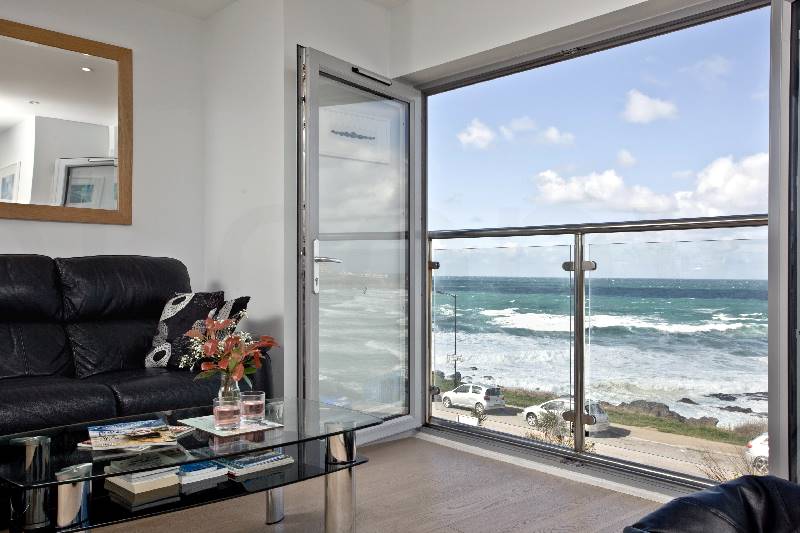 5 Fistral Beach a british holiday cottage for 4 in , 