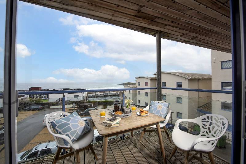 Fistral Lookout, Ocean 1 a british holiday cottage for 4 in , 