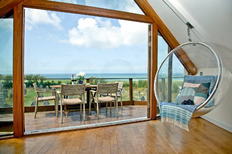 The Beach House a british holiday cottage for 6 in , 