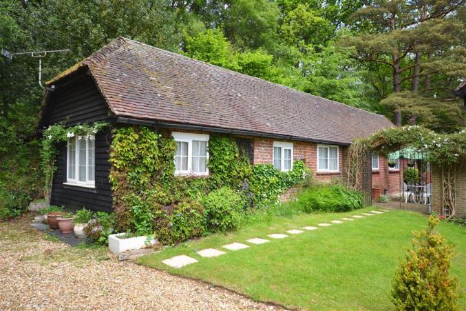 Gorley Firs Cottage a british holiday cottage for 4 in , 