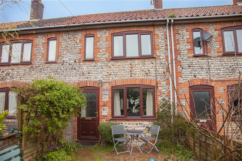Daisy Cottage (Northrepps) a british holiday cottage for 4 in , 