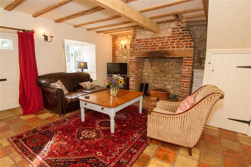 Ivy Cottage (Thornham) a british holiday cottage for 6 in , 