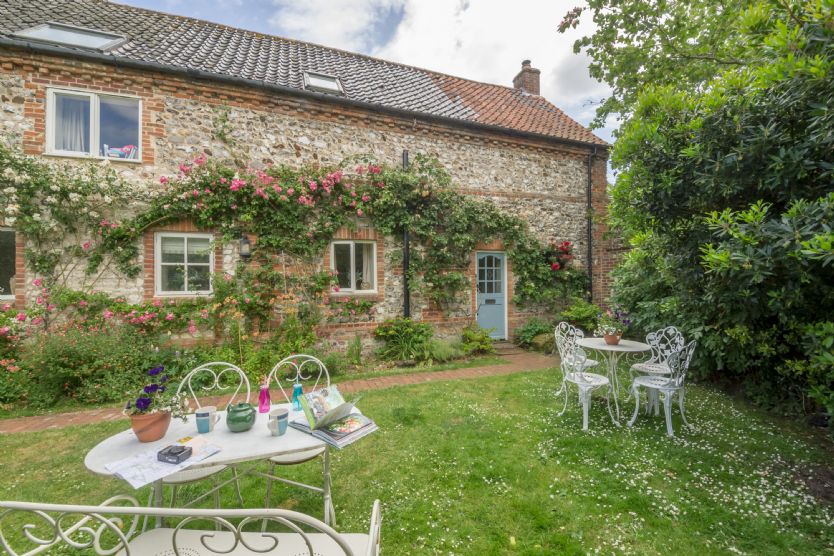 Grooms Cottage (B) a british holiday cottage for 6 in , 