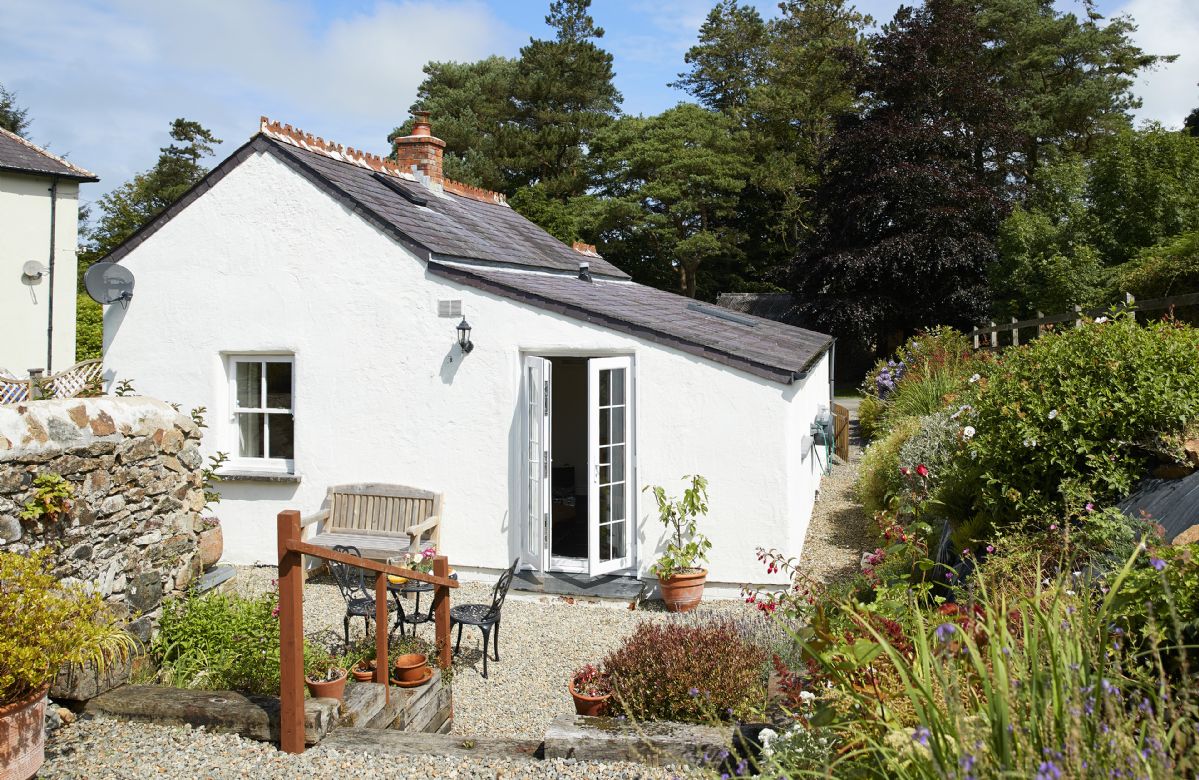 The Dairy a british holiday cottage for 2 in , 