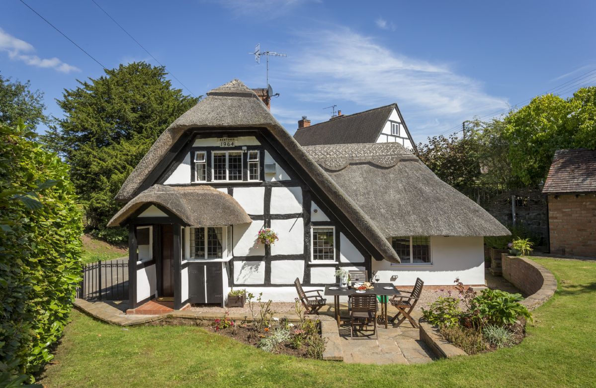 Corner Thatch a british holiday cottage for 4 in , 