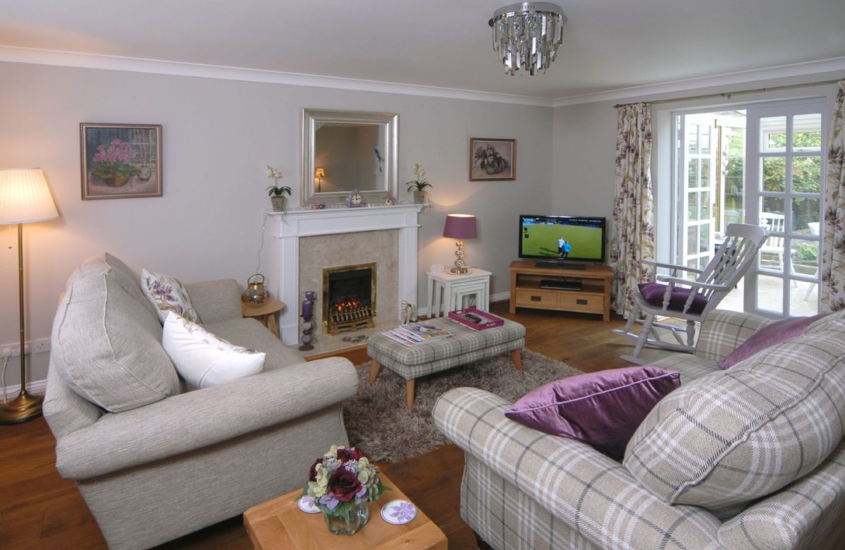 Little Shrublands a british holiday cottage for 5 in , 
