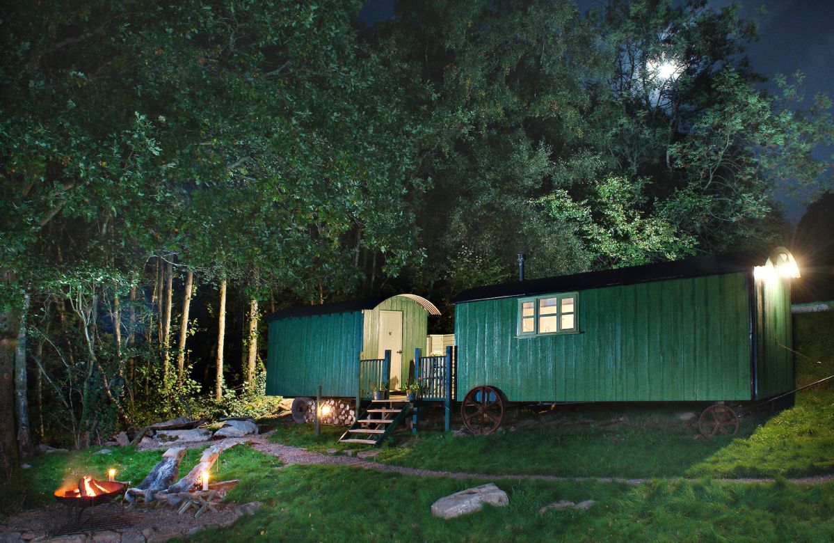 Anne's Hut a british holiday cottage for 2 in , 