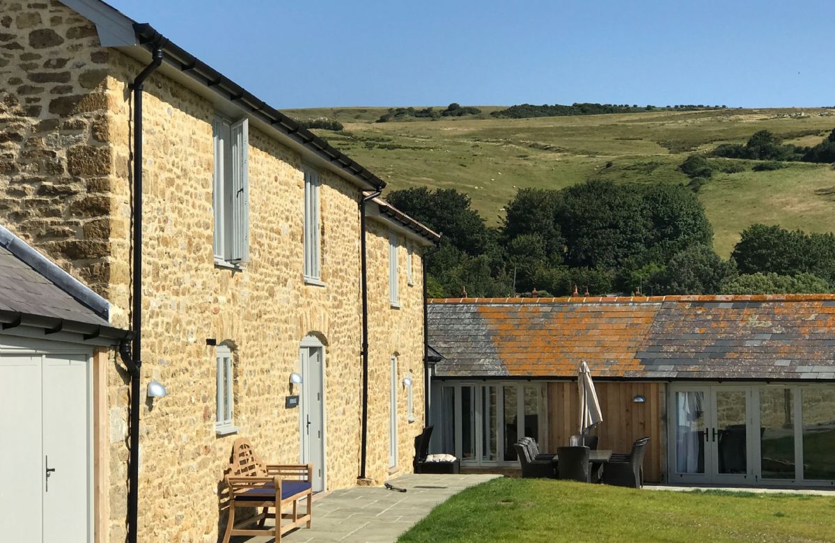 Furlongs a british holiday cottage for 10 in , 