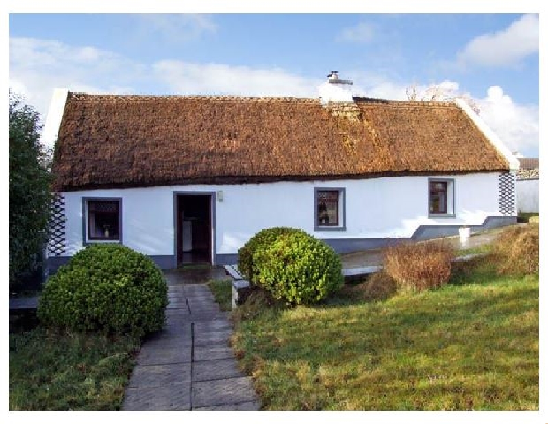The Thatched Cottage a british holiday cottage for 5 in , 