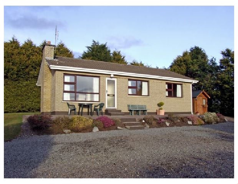 Bayview Cottage a british holiday cottage for 6 in , 