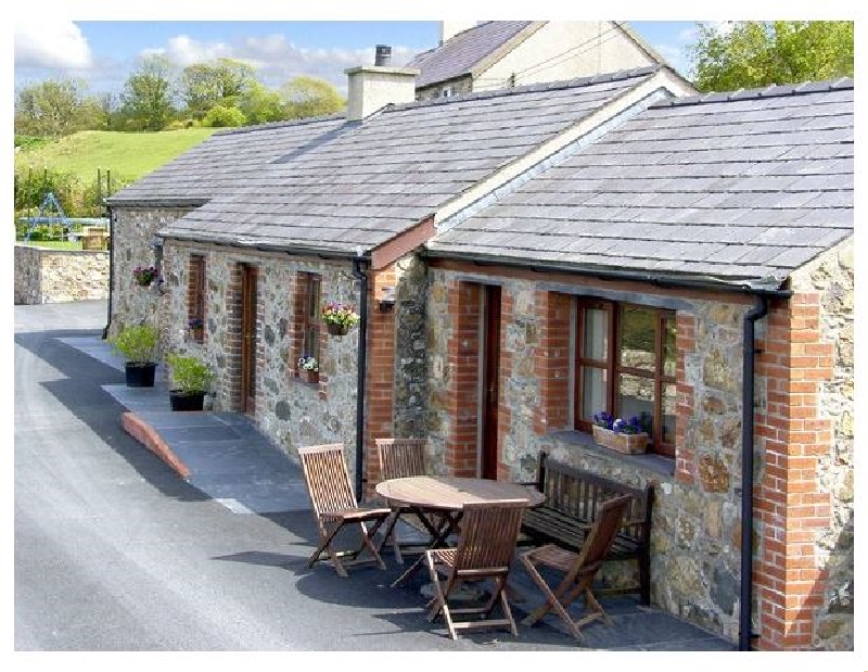 Penrallt Cottage a british holiday cottage for 6 in , 