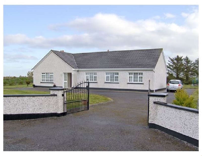 Dromore West Cottage a british holiday cottage for 7 in , 
