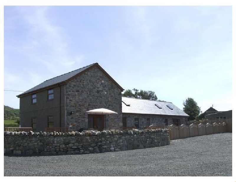 Cefn-Yr-Efail a british holiday cottage for 8 in , 