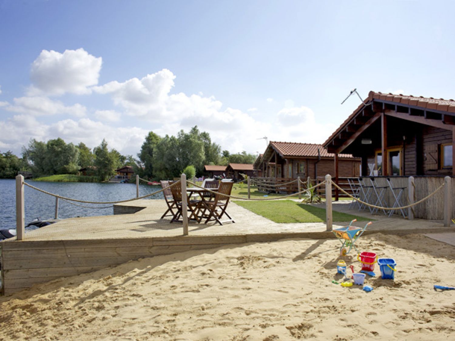No 24 Tattershall Country Park Holiday Lodges in Lincolnshire