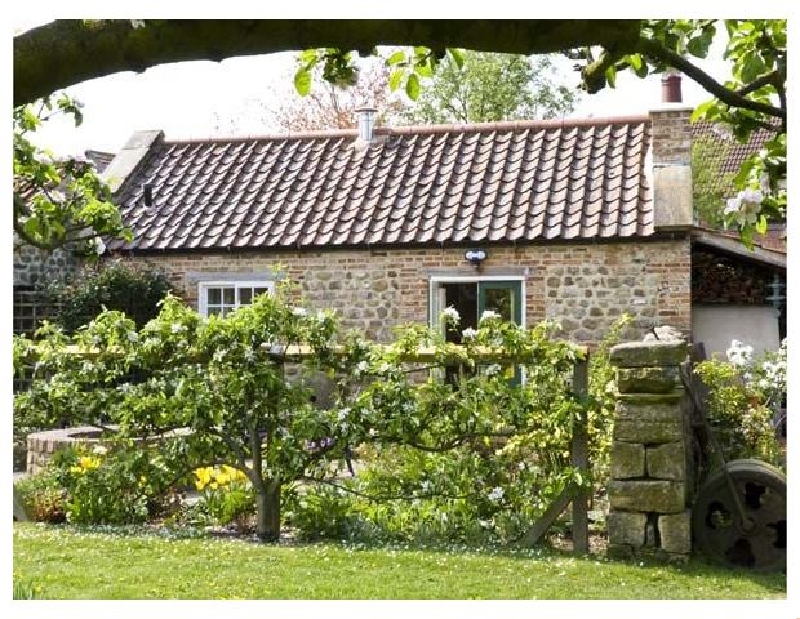 The Sun House a british holiday cottage for 2 in , 