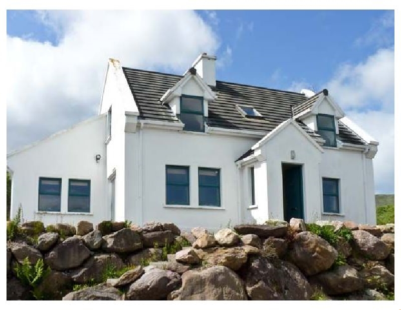 Mount Brandon Cottage a british holiday cottage for 10 in , 
