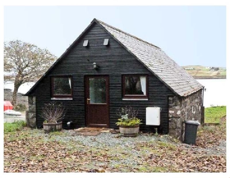Greshornish Boathouse a british holiday cottage for 3 in , 