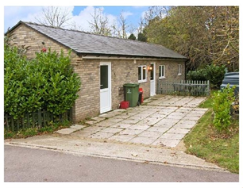 Little Lodge 1 a british holiday cottage for 2 in , 