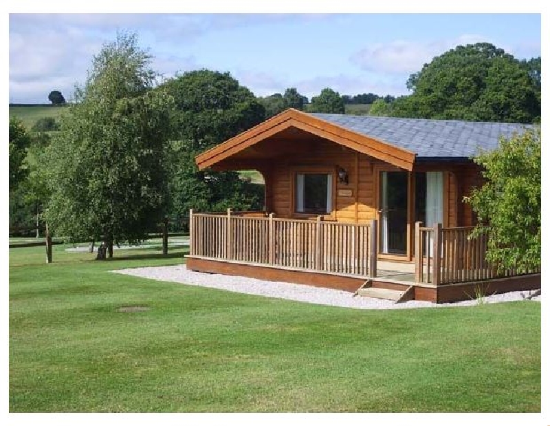 Fairway Lodge a british holiday cottage for 4 in , 