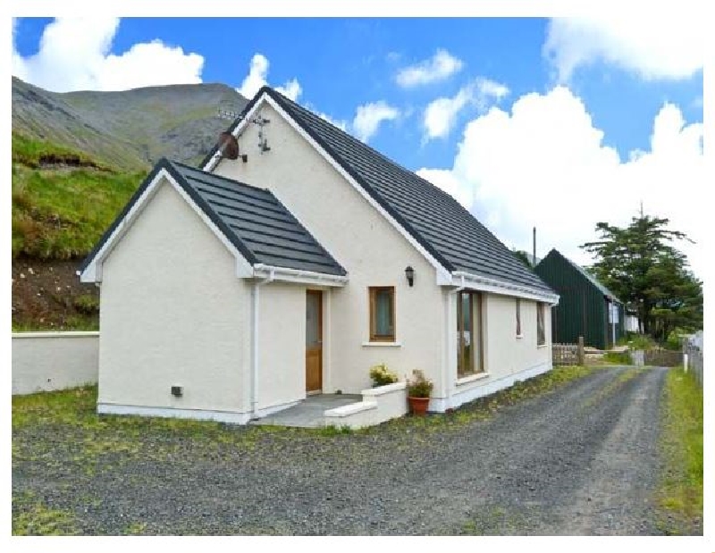 Tigh na Creag a british holiday cottage for 4 in , 
