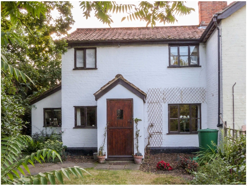 Little Swattesfield Cottage a british holiday cottage for 4 in , 