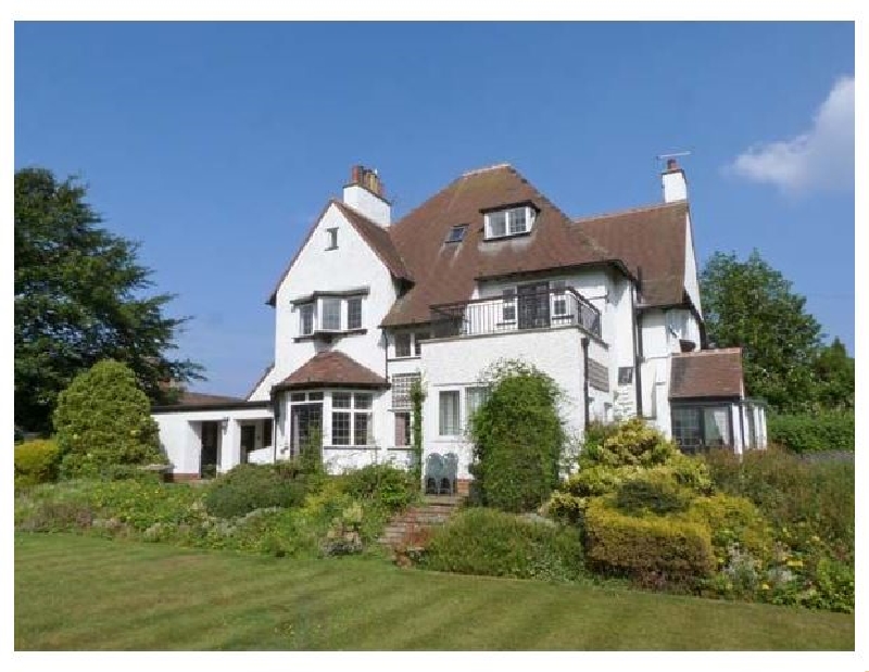 Mere Close a british holiday cottage for 12 in , 