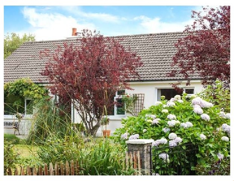 Rowantree a british holiday cottage for 6 in , 