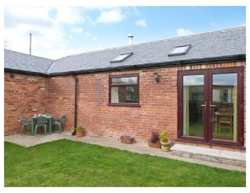 1 Pines Farm Cottages a british holiday cottage for 4 in , 