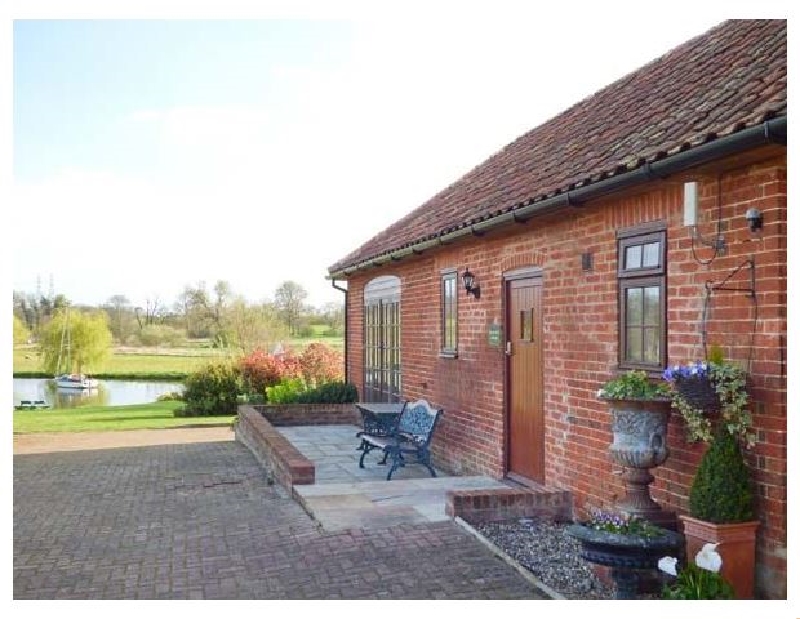 Barn Owl Cottage a british holiday cottage for 2 in , 