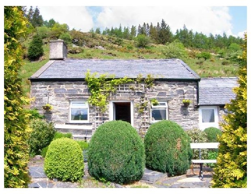 Henrhiw Bach a british holiday cottage for 5 in , 