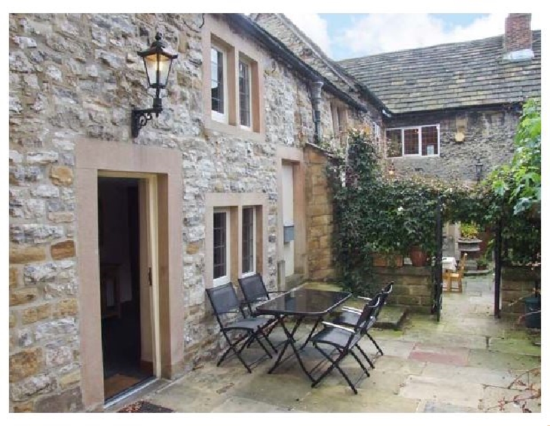 Kings Court Cottage a british holiday cottage for 4 in , 
