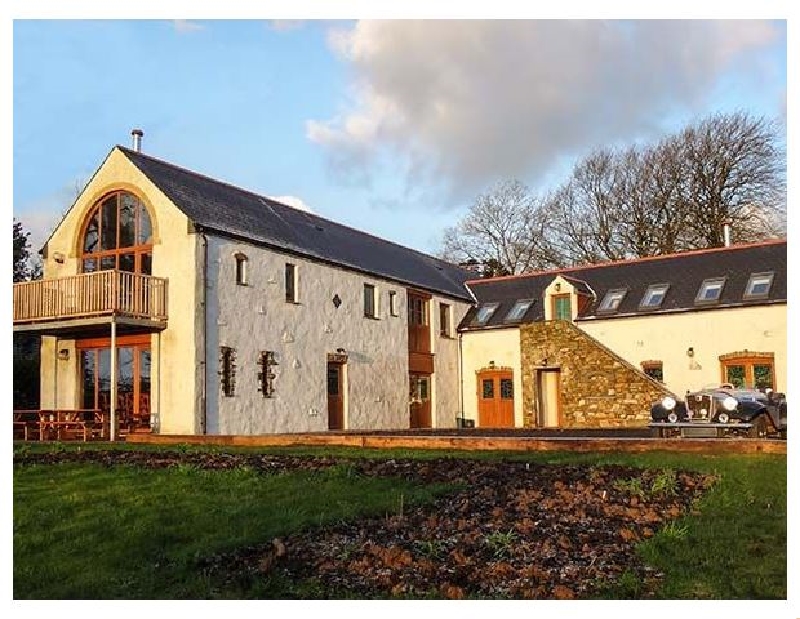 Four-Acres Barn a british holiday cottage for 8 in , 