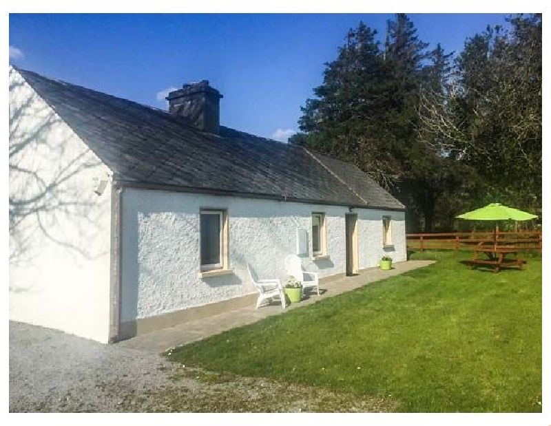 Red Door Cottage a british holiday cottage for 5 in , 