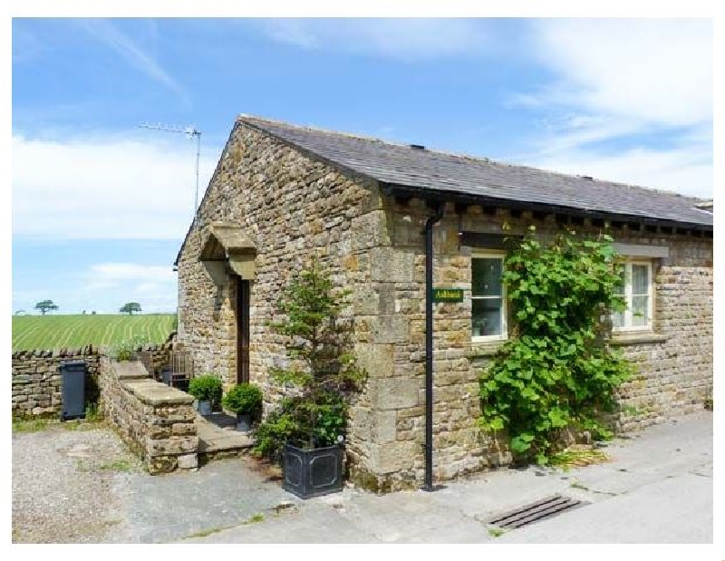 Ashbank Cottage a british holiday cottage for 2 in , 
