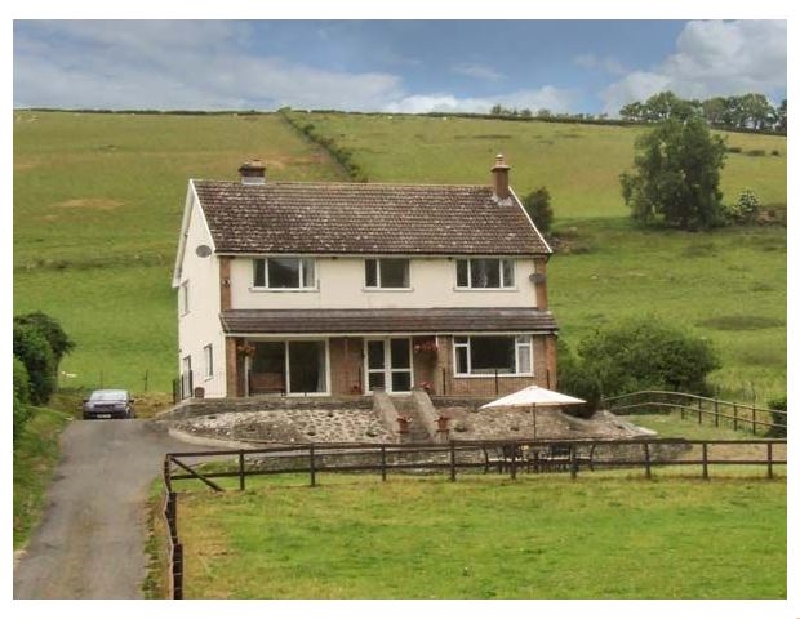 Cwmgilla Farm a british holiday cottage for 10 in , 